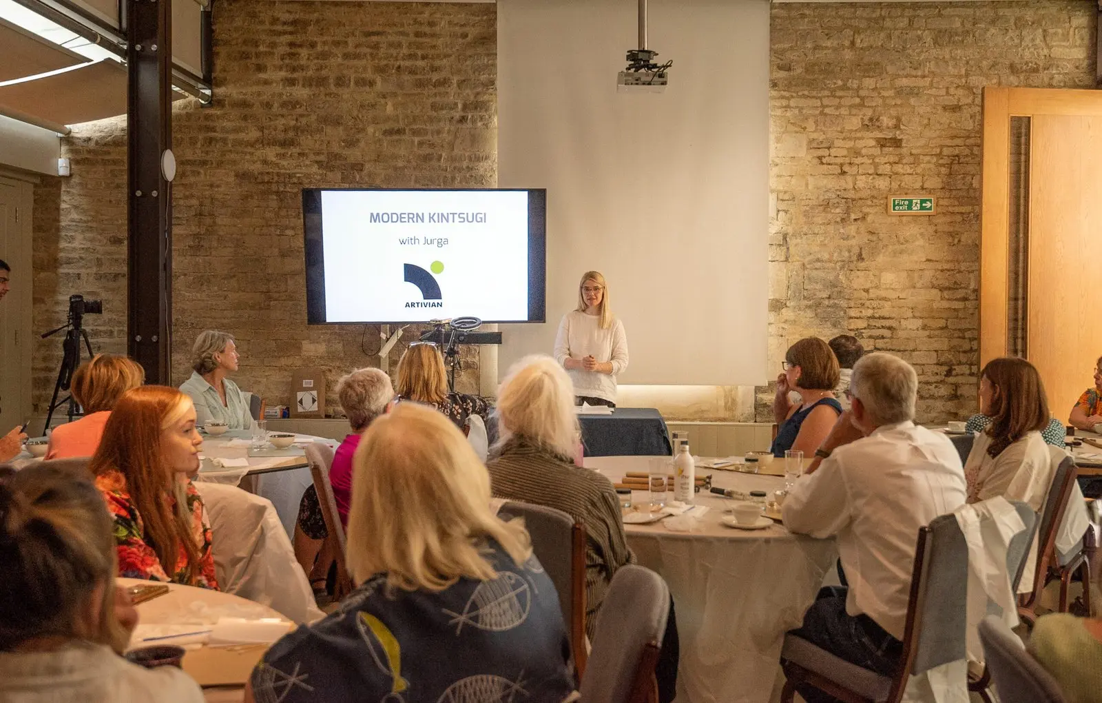 Jurga introducing modern Kintsugi to a corporate group
